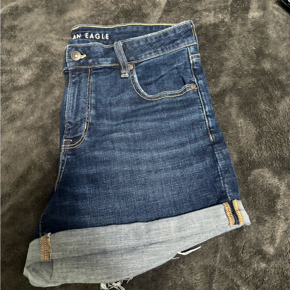 AE midi shorts